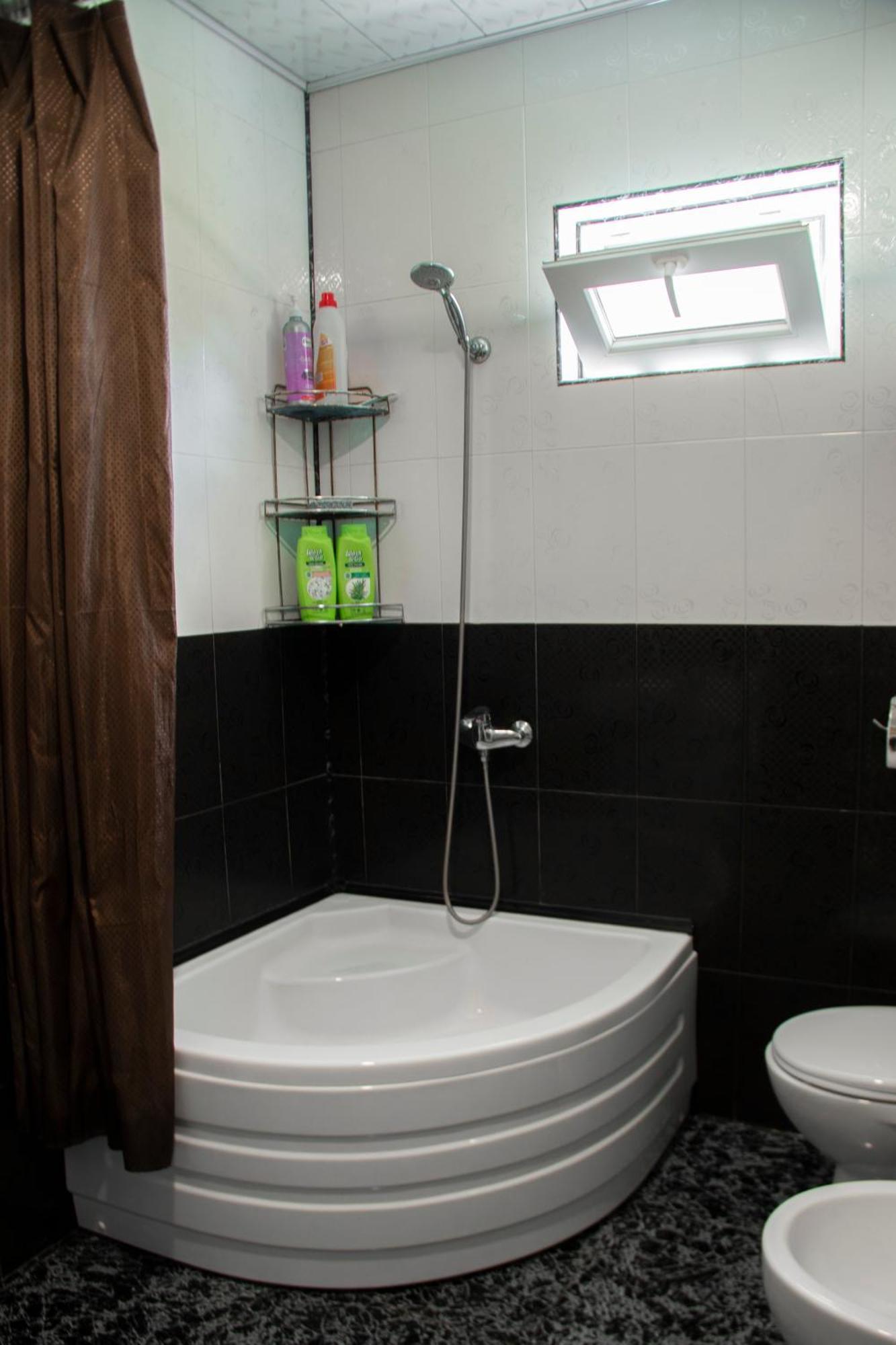 Guest House Melissa Duisi Ngoại thất bức ảnh